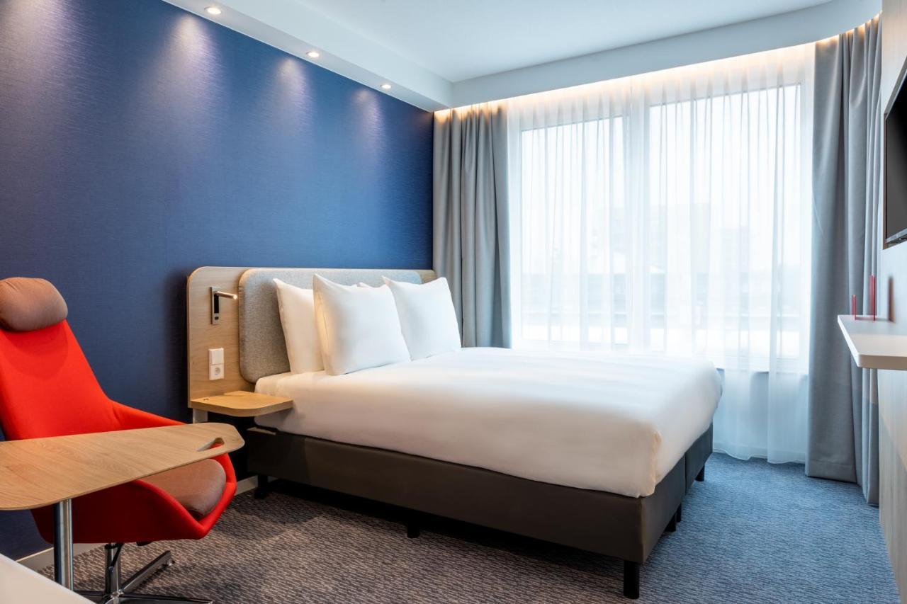 Holiday Inn Express - Almere By Ihg Exterior photo