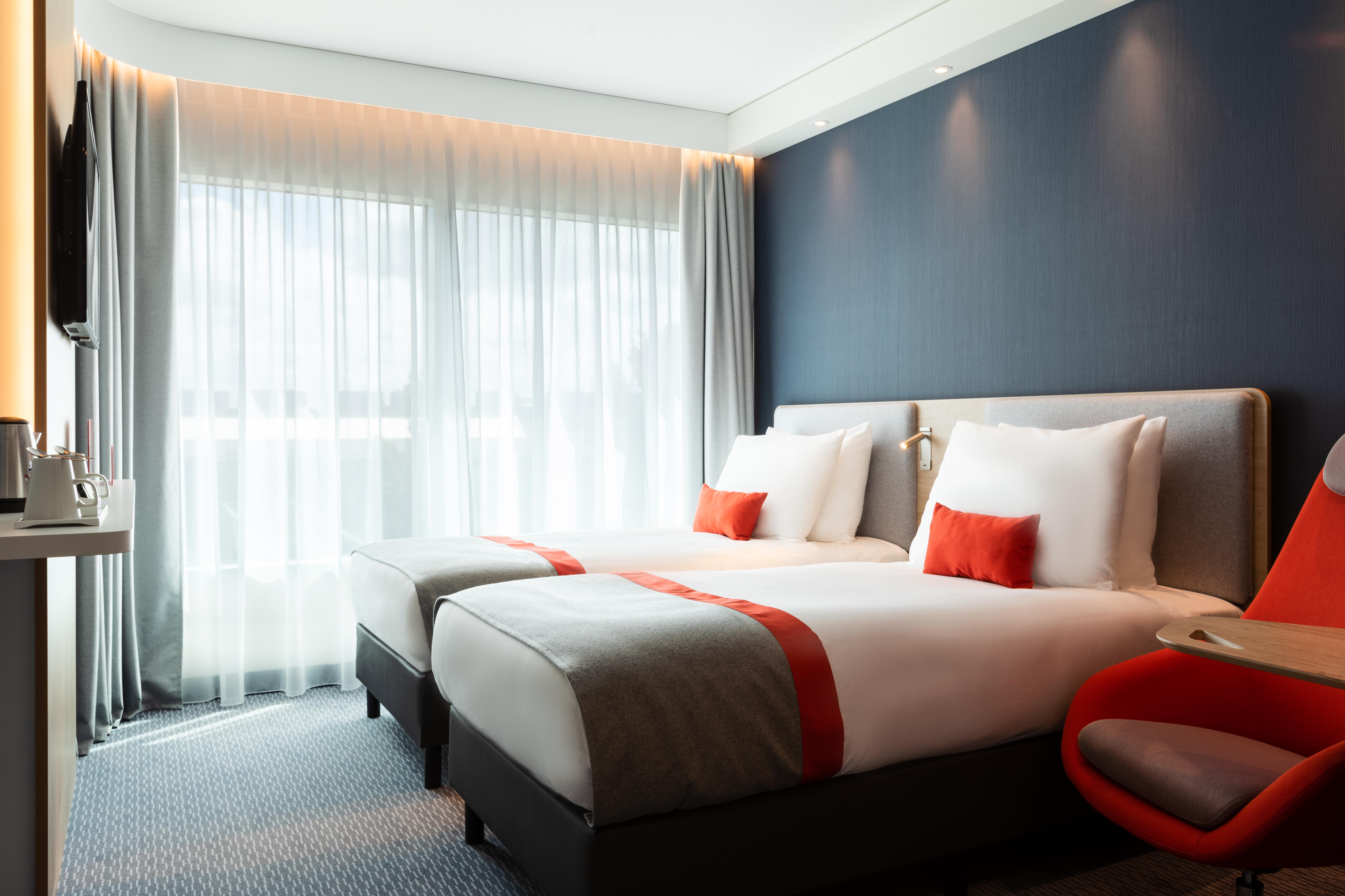 Holiday Inn Express - Almere By Ihg Exterior photo